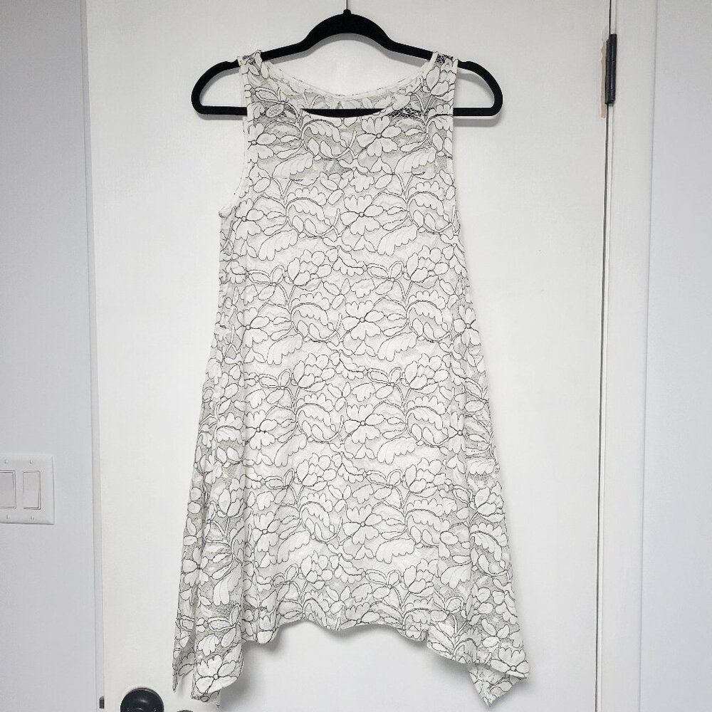 Signature by Robbie Bee Y2K Whimsical Fairy White Floral Lace Dress